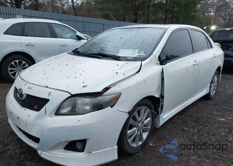 2010 Toyota Corolla S z USA, uszkodzony, nr VIN 2T1BU4EE8AC297664